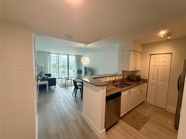 The Mark On Brickell, 1155 Brickell Bay Dr #906, Miami, Florida 33131, image 1