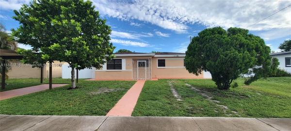 Fleetwood Gardens, 1955 NW 185th St, Miami Gardens, Florida 33056, image 1