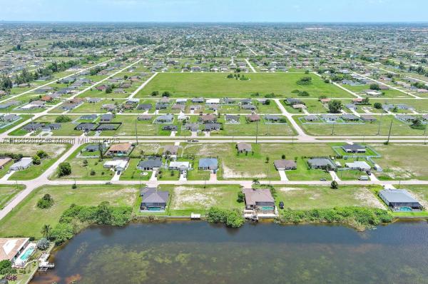 Cape Coral Residential, 401 NW 24th Ter, Cape Coral, Florida 33993, image 3