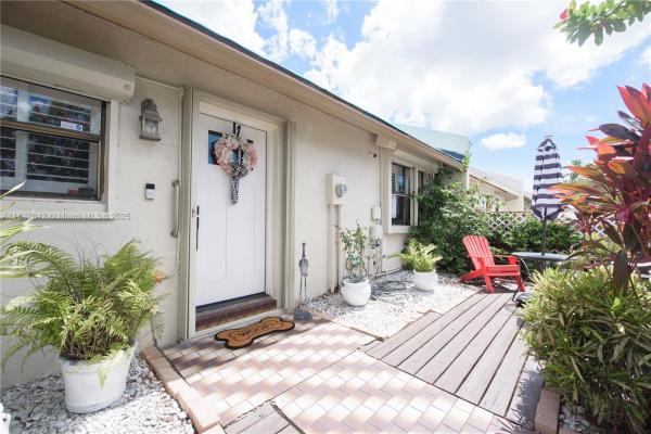 1317 Towhee St, Homestead, Florida 33035, image 1