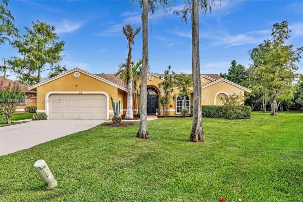 Crestwood, 104 Oxford Ct, Royal Palm Beach, Florida 33411, image 3