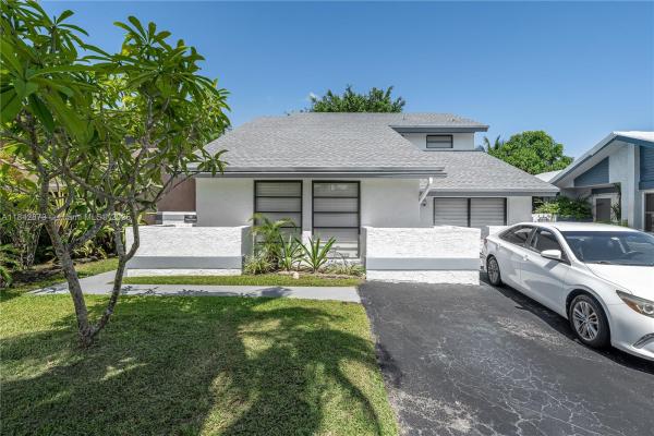 Woods Of Rolling Hills, 3930 SW 82nd Ter, Davie, Florida 33328, image 1