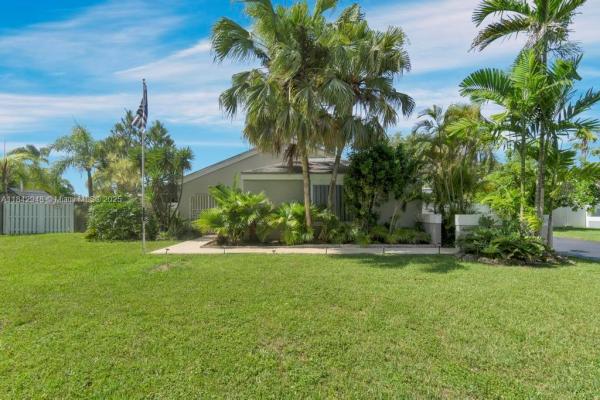 15391 SW 155th Ter, Miami, Florida 33187, image 1