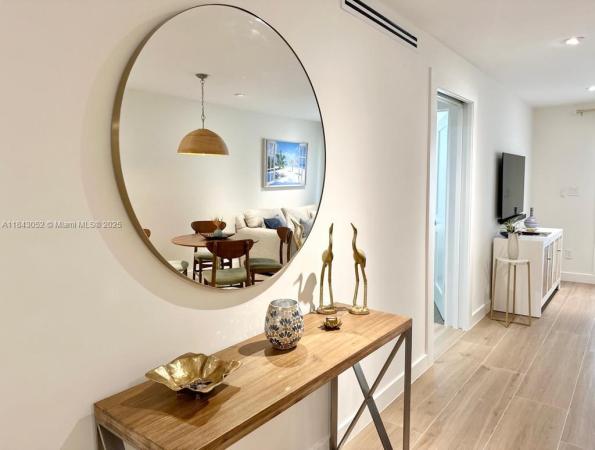 72 S 7 #112, Naples, Florida 34102, image 1