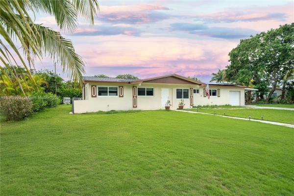 Melody Manor, 27441 SW 165th Ave, Redland, Florida 33031, image 3