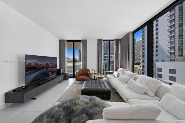 1010 Brickell, 1010 Brickell Ave #1405, Miami, Florida 33131, image 2