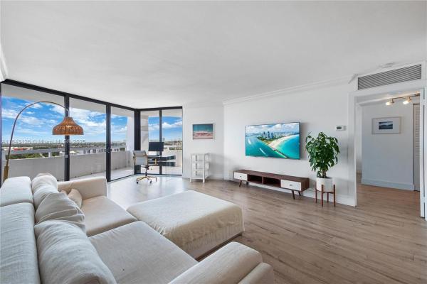 2000 Towerside Ter #PH-9, Miami, Florida 33138, image 1