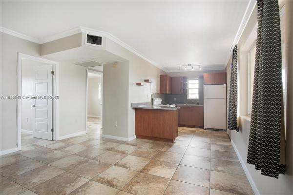 1020 SW 7 St 9, Miami, Florida 33130, image 1