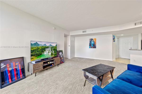 Turnberry On The Green, 19501 W Country Club Dr 2106, Aventura, Florida 33180, image 1
