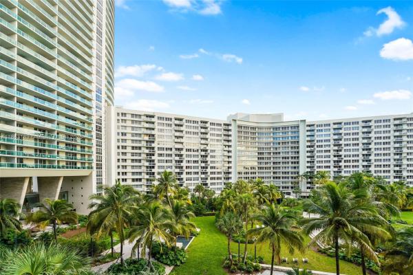 Flamingo South Beach, 1500 Bay Rd #N-0725, Miami Beach, Florida 33139, image 1