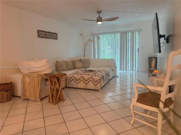 Antigua Village, 2403 Antigua Cir #K1, Coconut Creek, Florida 33066, image 1