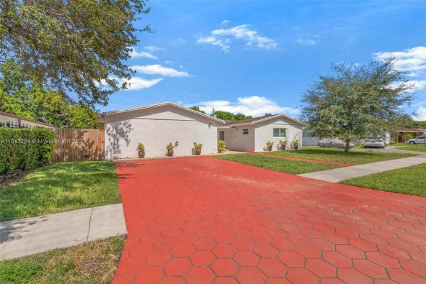 Coral Park Estates, 1345 SW 102nd Pl, University Park, Florida 33174, image 3