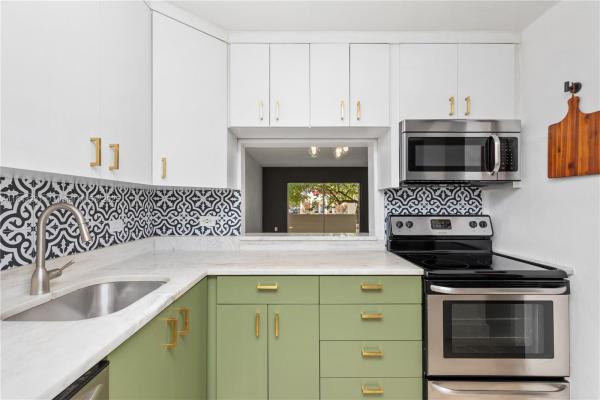 Dadeland Grove, 6890 N Kendall Dr #B202, Pinecrest, Florida 33156, image 1