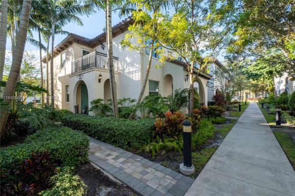 Cascada Isle, Cooper City, Florida 33024, image 1