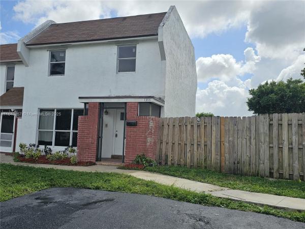 Tam O'Shanter Villas, 1358 Silverado, North Lauderdale, Florida 33068, image 2