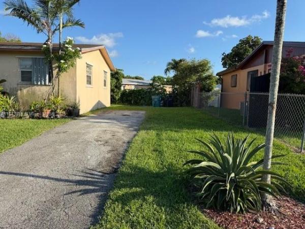 Gem Homes, 14374 SW 297th Ter, Leisure City, Florida 33033, image 2