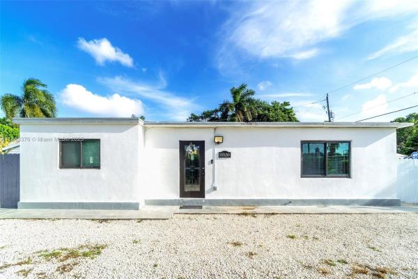 15530 Harrison Dr, Homestead, Florida 33033, image 1