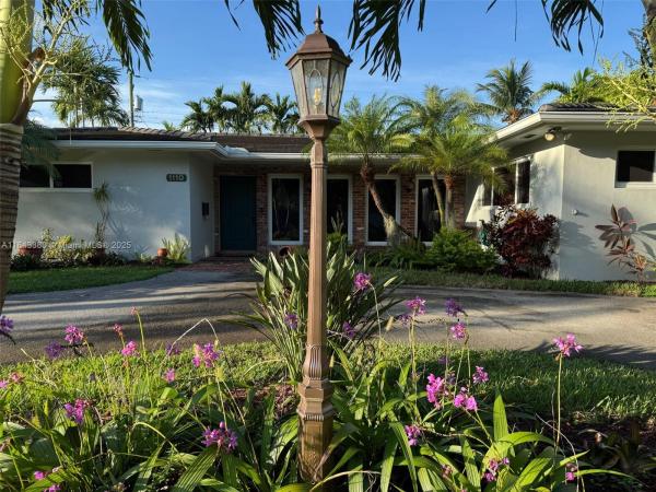 1110 Redbird Ave, Miami, Florida 33166, image 1