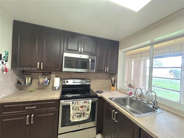 Lime Bay, 9301 Lime Bay Blvd #105, Tamarac, Florida 33321, image 2