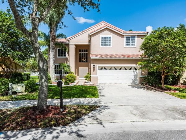 Cambridge Lake, 584 Cambridge Dr, Weston, Florida 33326, image 1