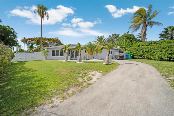 Cutler Ridge Pines, 9025 SW 199th St, Cutler Bay, Florida 33157, image 1