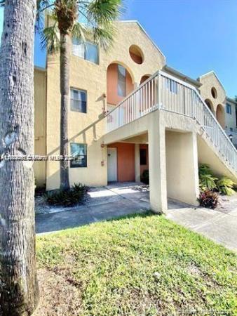 Villas At Lakeview, 5200 NW 31st Ave #214, Fort Lauderdale, Florida 33309, image 1