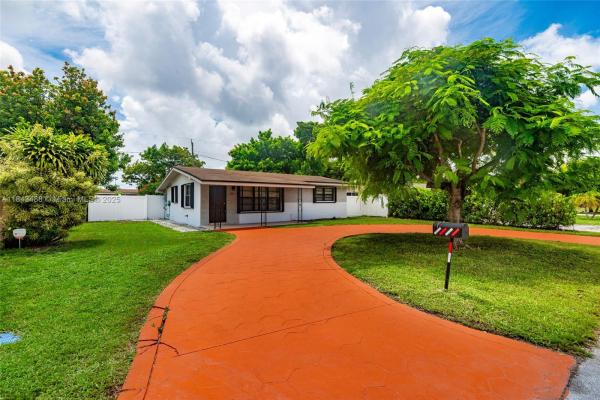 Miramar Residential, 2631 Alcazar Dr, Miramar, Florida 33023, image 1