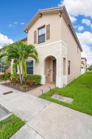 Aquabella, 10547 W 34th Ct, Hialeah, Florida 33018, image 1