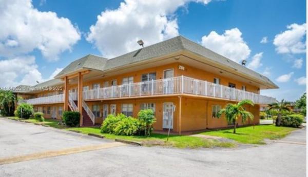 271 NW 177th St #B-205, Miami, Florida 33169, image 1