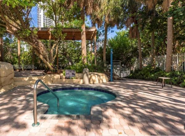 Mystic Pointe Tower 600, 3400 NE 192nd St 1407, Aventura, Florida 33180, image 1