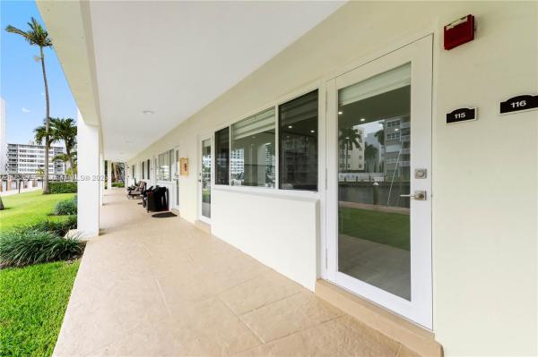 Waterside On The Intracoastal, 2881 NE 32nd St #115, Fort Lauderdale, Florida 33306, image 1