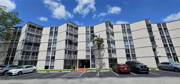 7075 NW 186th St #C101, Hialeah, Florida 33015, image 1