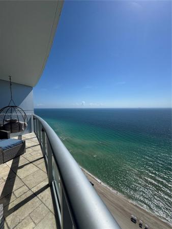 Jade Beach, 17001 Collins Ave 3005, Sunny Isles Beach, Florida 33160, image 1