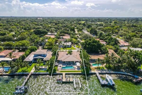 Earleton Shores, 9999 NE 13th Ave, Miami Shores, Florida 33138, image 1
