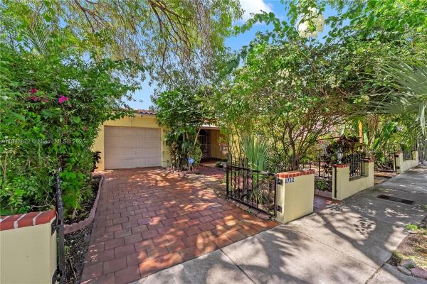 South Shenandoah, 1712 SW 13th St, Miami, Florida 33145, image 1