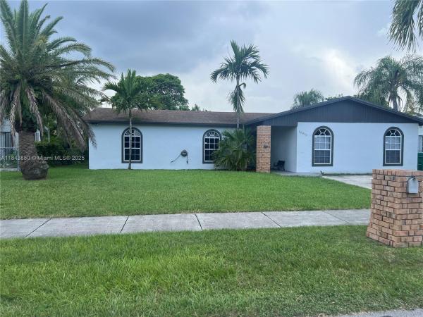 16910 SW 109th Ave, Unincorporated Dade County, Florida 33157, image 1