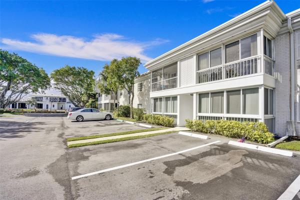 Bay Colony Club, 6511 Bay Club Dr #3, Fort Lauderdale, Florida 33308, image 1