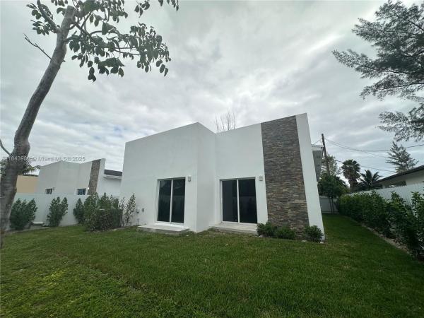 Arrowhead Estates, 2423 NW 23rd Ln, Fort Lauderdale, Florida 33311, image 1
