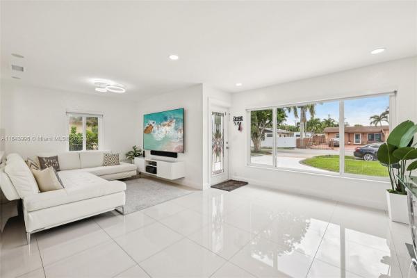 Driftwood Estates, 7711 NW 38th St, Davie, Florida 33024, image 3