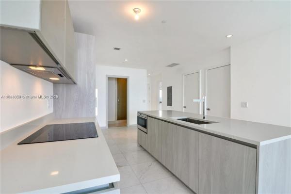 Gran Paraiso, 480 NE 31st St #903, Miami, Florida 33137, image 2