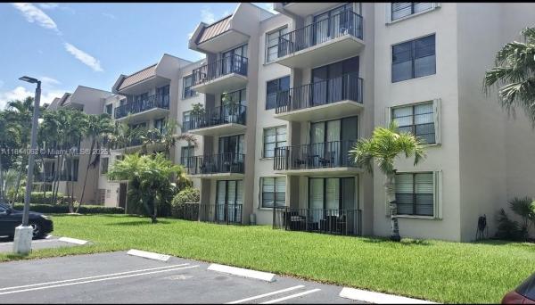 Briarwinds, 13000 SW 92nd Ave #B114, Kendall, Florida 33176, image 3