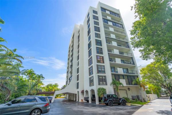 The Palms Of Key Biscayne, 77 Crandon Blvd #3B, Key Biscayne, Florida 33149, image 1