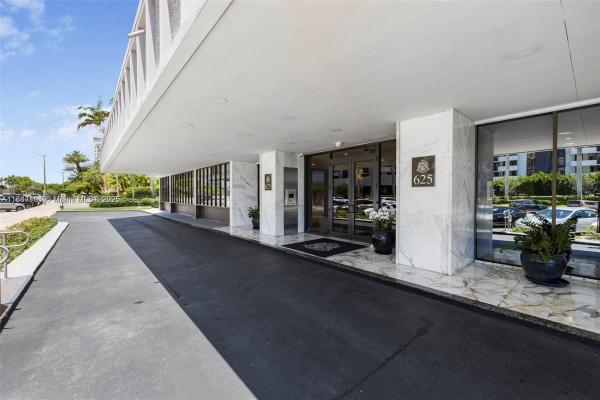 Gables Plaza, 625 Biltmore Way #902, Coral Gables, Florida 33134, image 3