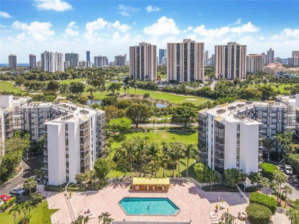 Biscaya, 20500 W Country Club Dr 517, Aventura, Florida 33180, image 1