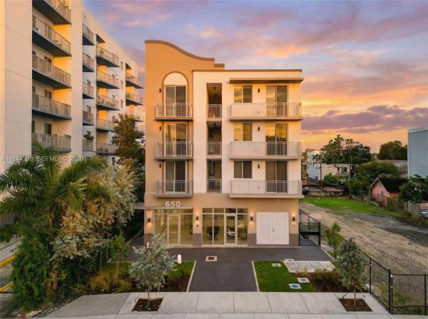 East Little Havana, 650 SW 1st St, Miami, Florida 33130, image 1