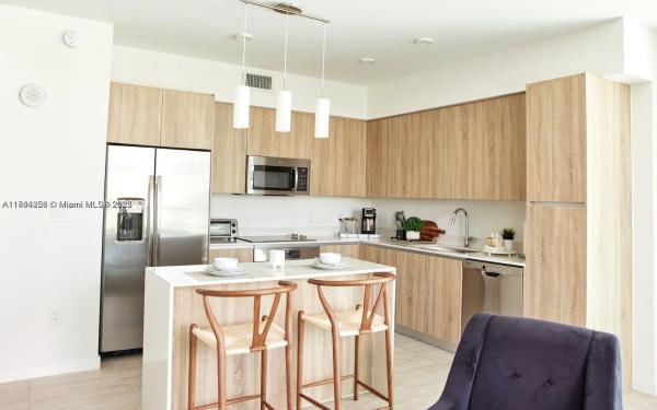 Quadro, 3900 Biscayne Blvd #S-202, Miami, Florida 33137, image 2