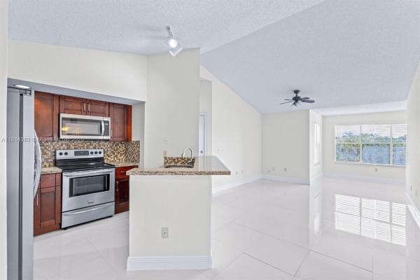 Ponte Verde At Palm Beach Lakes, 1401 Village Blvd #1635, West Palm Beach, Florida 33409, image 1