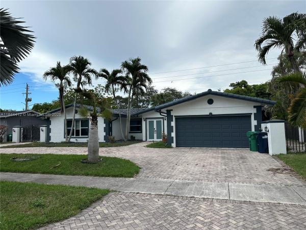 Kendale Lakes No HOA, 14250 SW 71st Ln, Kendale Lakes, Florida 33183, image 2