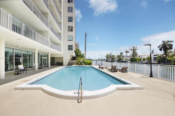 St Regis, 9500 W Bay Harbor Dr #4F, Bay Harbor Islands, Florida 33154, image 1