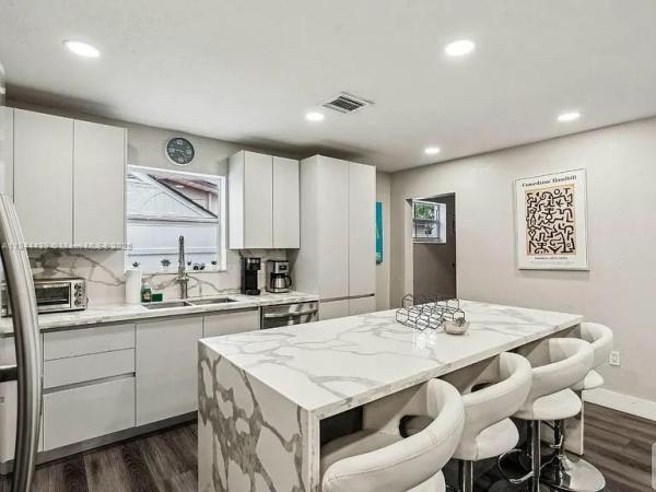 Miramar Tropical, 2300 Island Dr, Miramar, Florida 33023, image 1